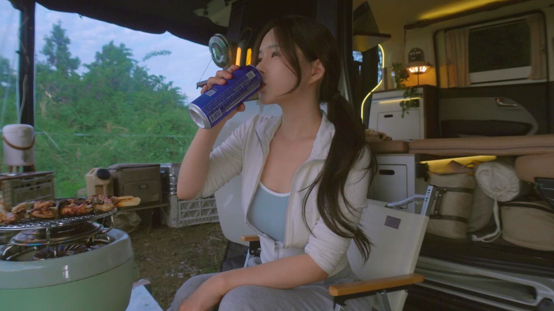 京东科技与鲸鱼机器人战略签约，为教育机器人装上